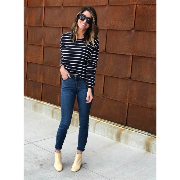 ✨2/$20 Everlane Mid Rise Skinny Ankle Jeans Blue Dark Wash Jean Size 26 H14249 - Picture 2 of 16